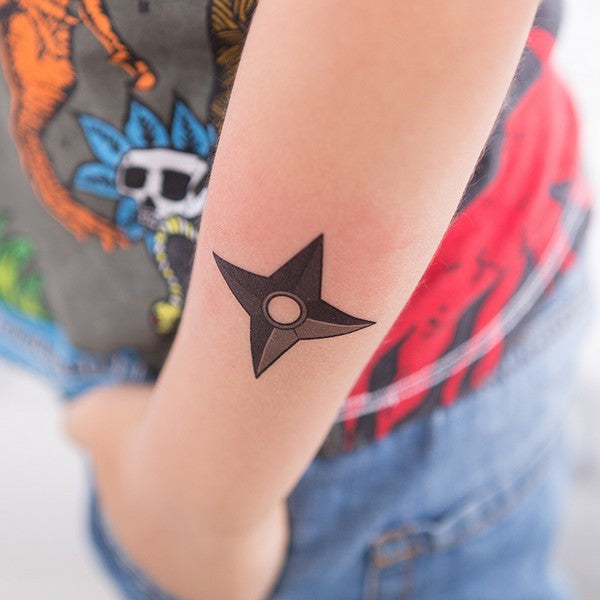 Shuriken by Bijan Gorospe – Dev Tattoo Sticker  Tatuagem do naruto,  Espadas desenho, Desenho de rosto simples